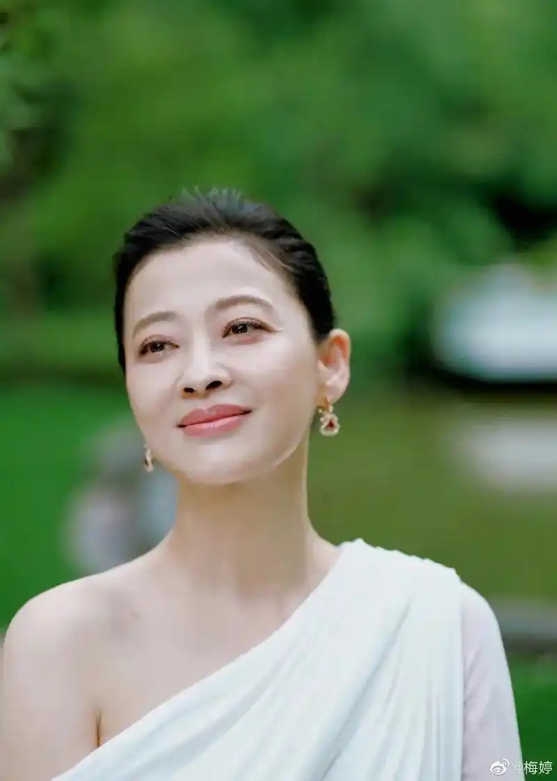 8月13日,演员梅婷最新近况曝光,令人没有想到的是,这一次,梅婷不是