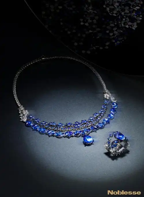 精美轻盈的蕾丝与精妙绝伦的刺绣艺术,融入dior délicat高级珠宝系列