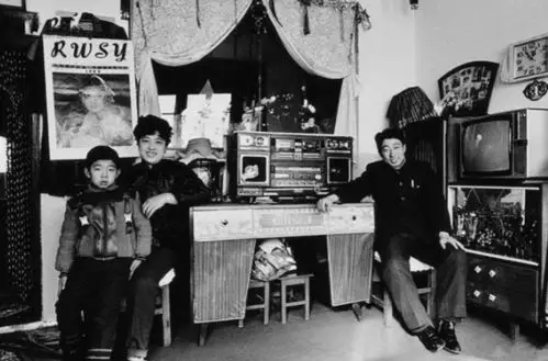 镜头下:八九十年代中国的"万元户",看看当时真正的土豪!