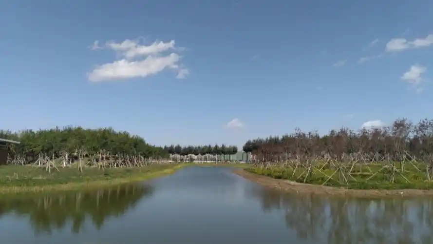 哈达和硕公园迎中秋庆国庆 写美篇20年10月1日:国庆遇上中秋, 而赤峰