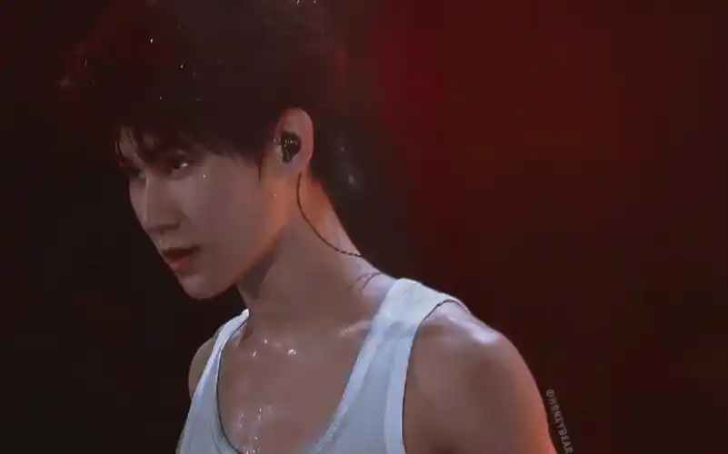 【张真源】实话实说,张哥的身材确实很顶!