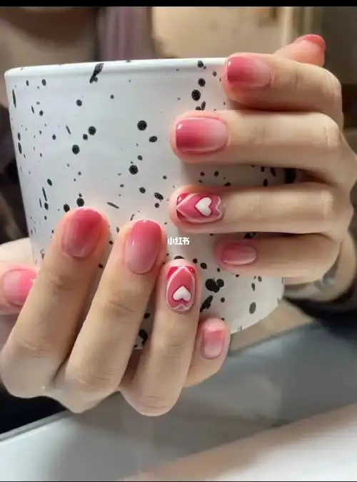 73粉色渐变77手绘爱心漩涡98,很甜美又很辣的款式#西安美甲