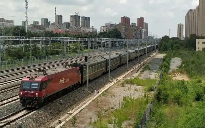 【秦沈线】 z113海口至哈尔滨西通过皇姑屯