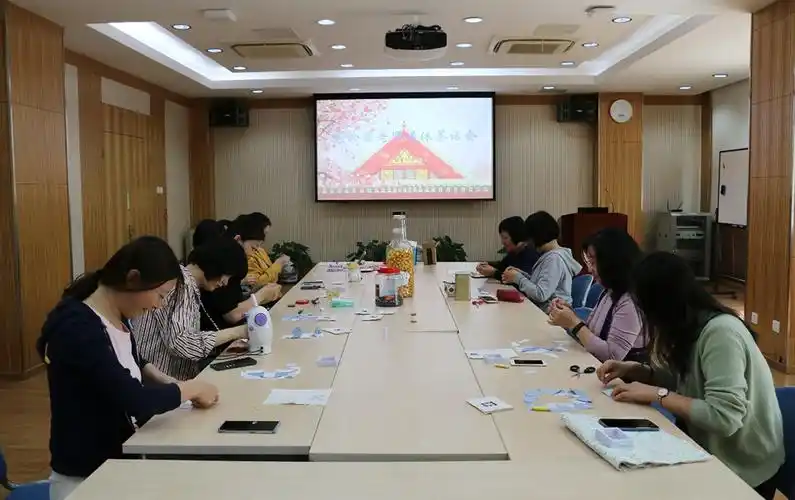 慧心相於 瑞氤葱茜-——王选所举办手工沙龙活动