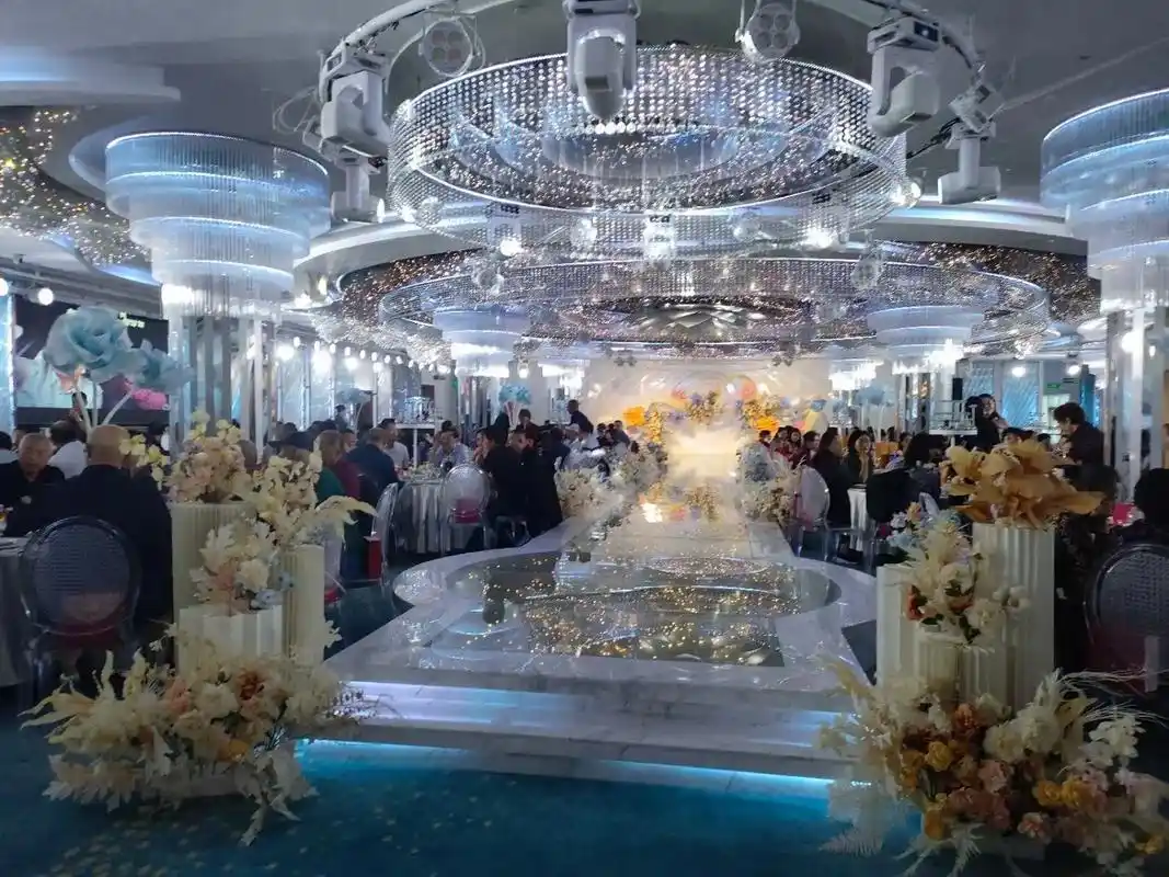 新世纪大酒店宴会火热9797预订中.