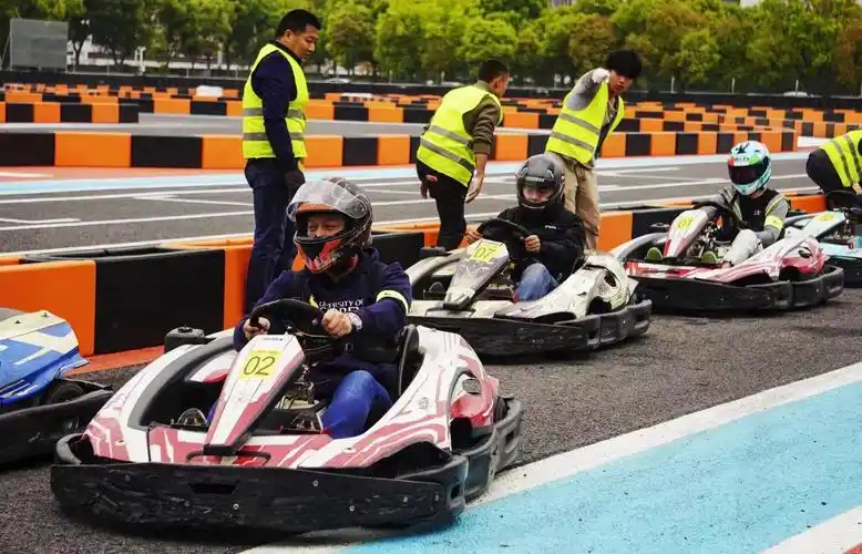 卡丁车厂家室内卡丁车厂家 赛道卡丁车场地游乐卡丁车 碰碰车