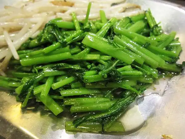 【双连站】大口品尝不一样的台客铁板烧 「香连铁板料理」