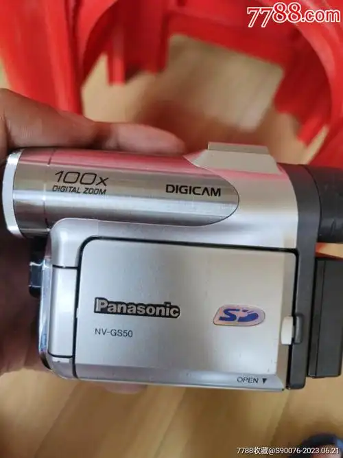 精美的日本松下磁带微型摄像机gs50