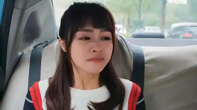 同学两亿岁:齐扇为了去美国深造,狠心拒绝易海蓝的告白|青春片|青春剧