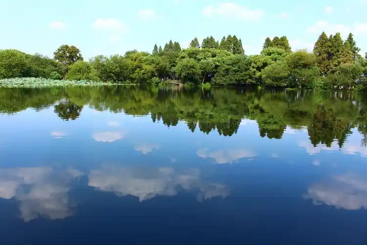 大地:致敬三十岁环中国旅行之杭州西湖