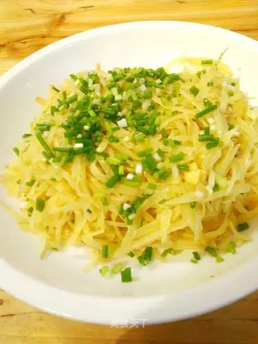 咸蛋黄炒土豆丝