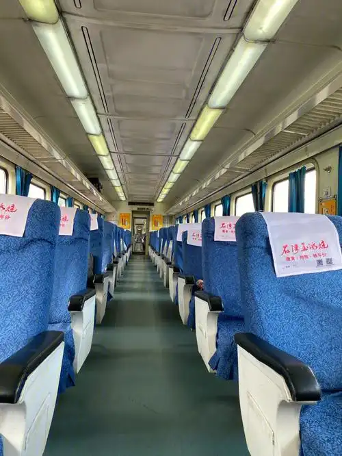 绿皮火车上的享受75