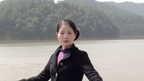 夏爱风:随拍了几张长辫照(7) 图片_中国长发