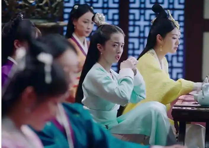 《独孤天下》中独孤家的三姐妹各有自己的命运,嫁给了三个优秀不凡的