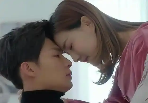 徐璐新恋情,和小五岁的吴崇轩一起逛街,两人以前合作过|乔任梁|胡冰卿