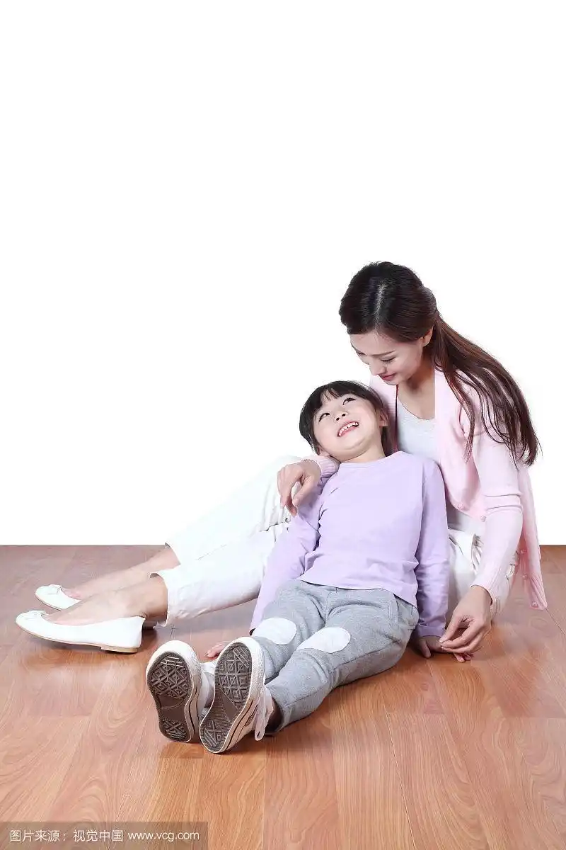 躺在妈妈的怀抱