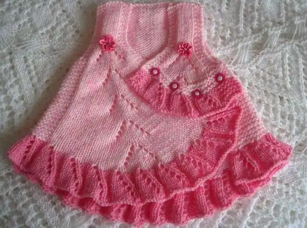 棒针编织钟爱的活泼可爱的宝宝背心裙