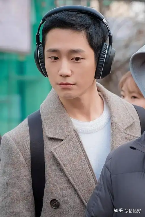 丁海寅笑容太治愈