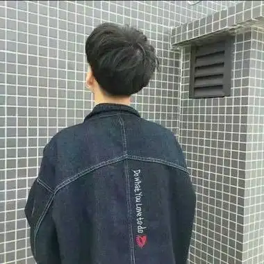 qq头像图片大全男生背影 男生头像图片大全 -【爱个性】