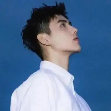 男生头像冷酷帅气侧脸