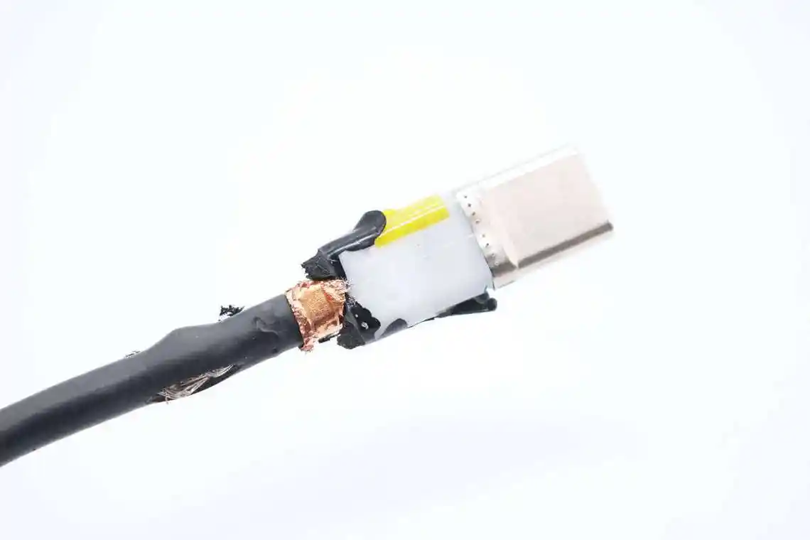 拆解报告moto125w氮化镓快充原装usbc数据线