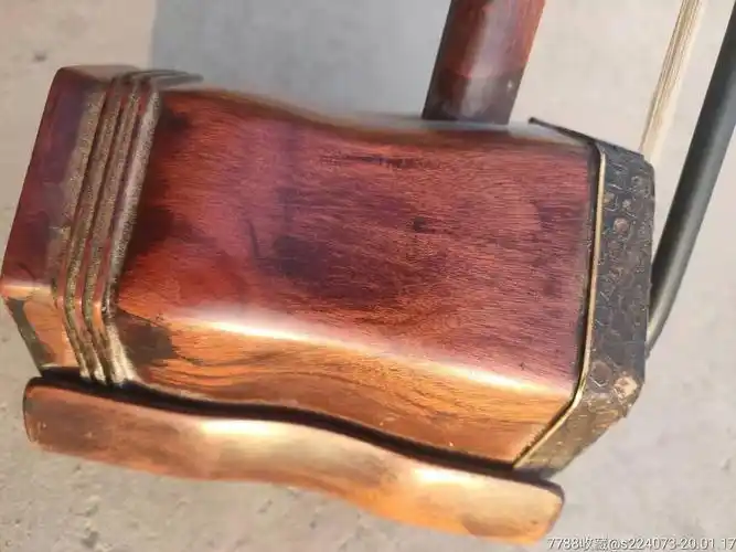 五十年代黄花梨二胡,保存完整,正常使用.