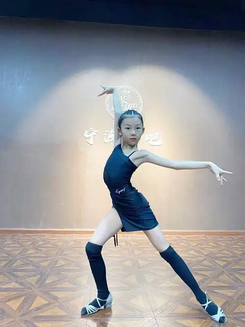 舞姿夏季少儿拉丁舞服装儿童练功服