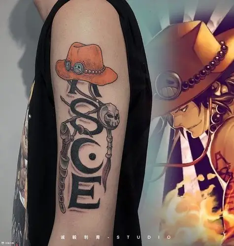 艾斯纹身动漫海贼王里人气超高的角色火拳艾斯的纹身而这个图是粉丝