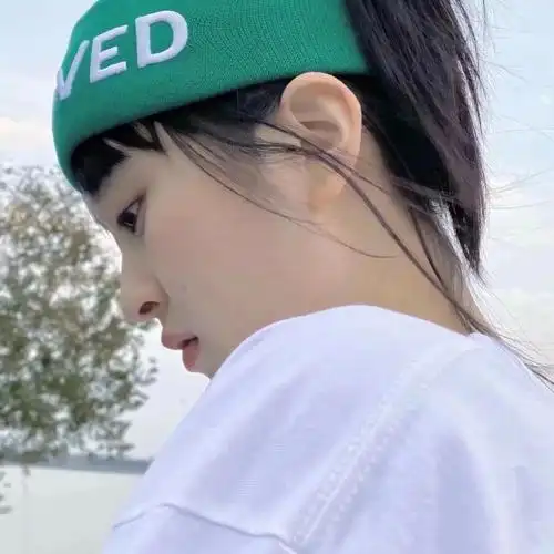 2020最流行微信头像女生