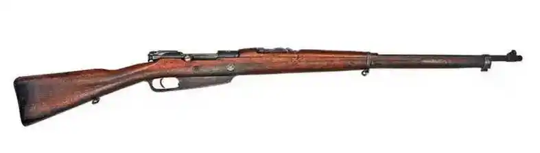 汉阳造步枪,驳壳枪,大刀,捷克轻机枪,红军服,手雷,手榴弹,各类标枪,老