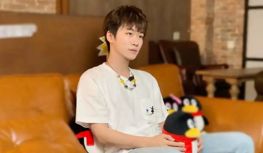 不求人成和平精英官方带货官,绝版皮肤现场送?给的牌面太大了