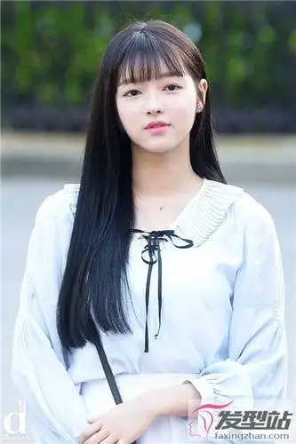 黑长直发尾怎么剪好看层次感发尾更显俏皮灵动美
