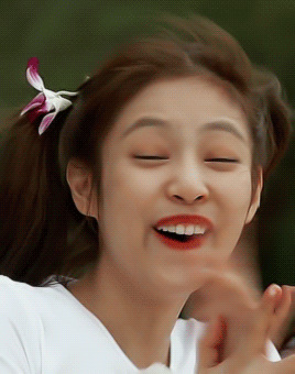 金智妮/jennie/blackpink成员/喜欢收藏拿图… - 堆糖