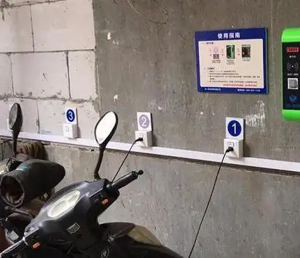 电动车充满不拔和不满就拔哪种充电方式更损伤电瓶