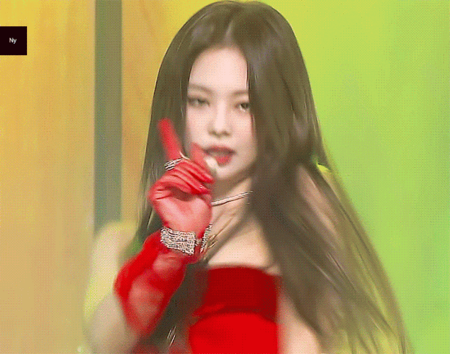 blackpink金智妮的反差萌,舞台上老娘就是最dior的