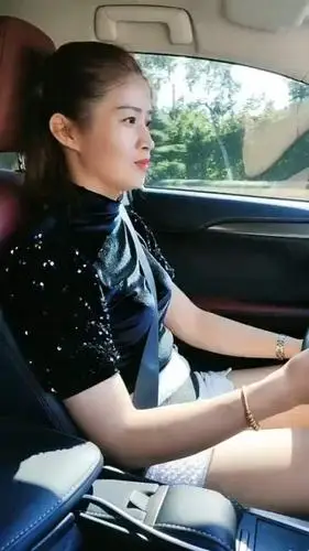 老娘认定的男人,不管他多穷,我陪他打天下,不管有多苦,我陪他同甘共苦