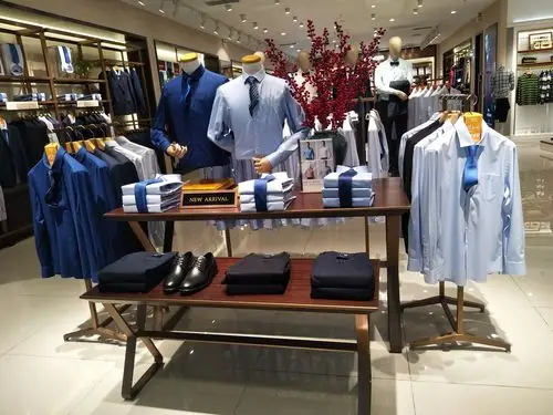 东营东城万达广场一楼雅戈尔专卖店