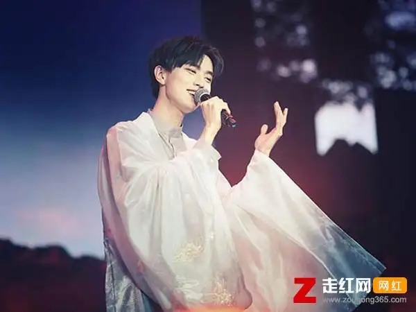 妖扬个人资料简介本名王敬轩是一位古风歌手