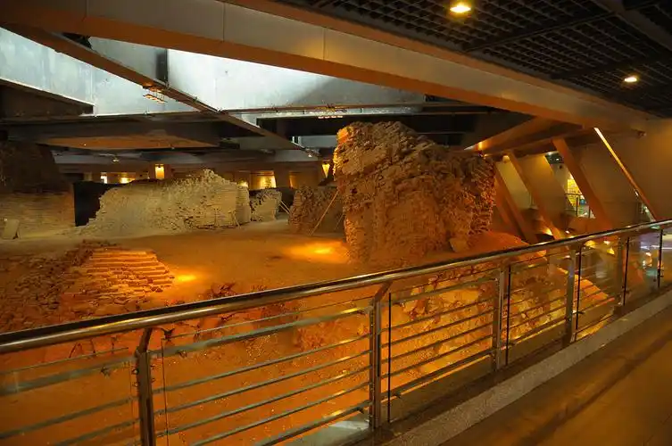 地方俱乐部论坛 南京论坛 2013年最后一贴【雷峰塔】 3,雷峰塔遗址