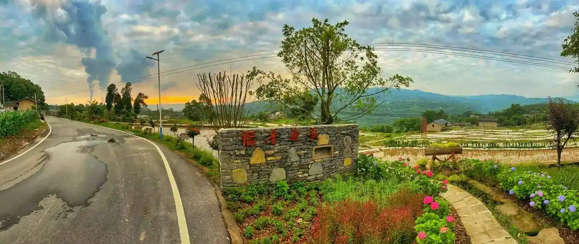 重庆綦江近郊游带动乡村旅游发展