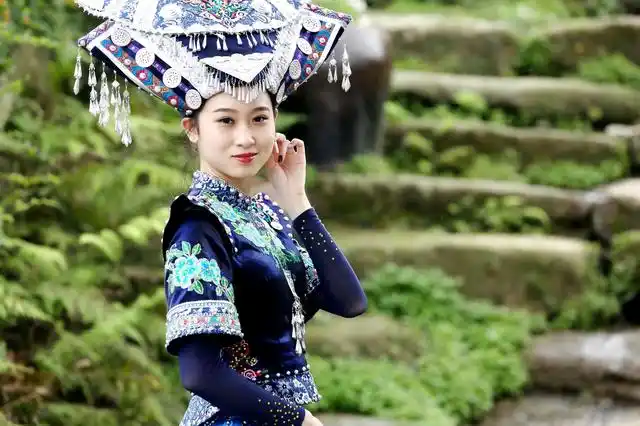 (摄影:咔咔)借助镜头,8位代言人将充分展示广西壮族服饰的魅力,向全国