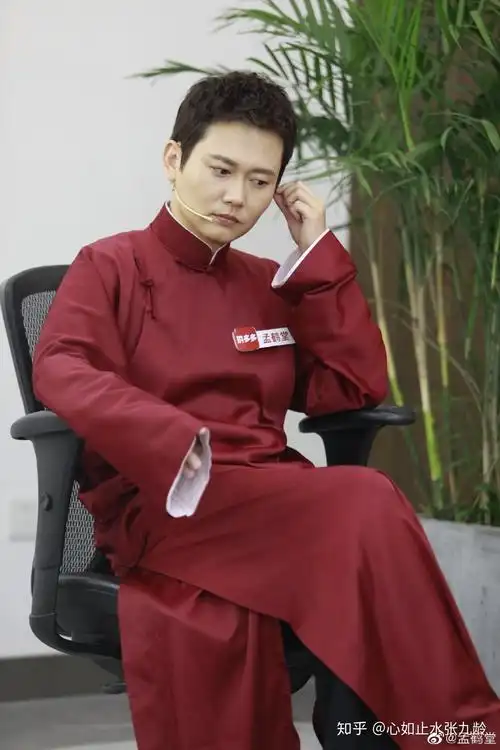 有姐妹给我分享一波德云社角儿们的绝美图片的吗(四百多个lym都 )?