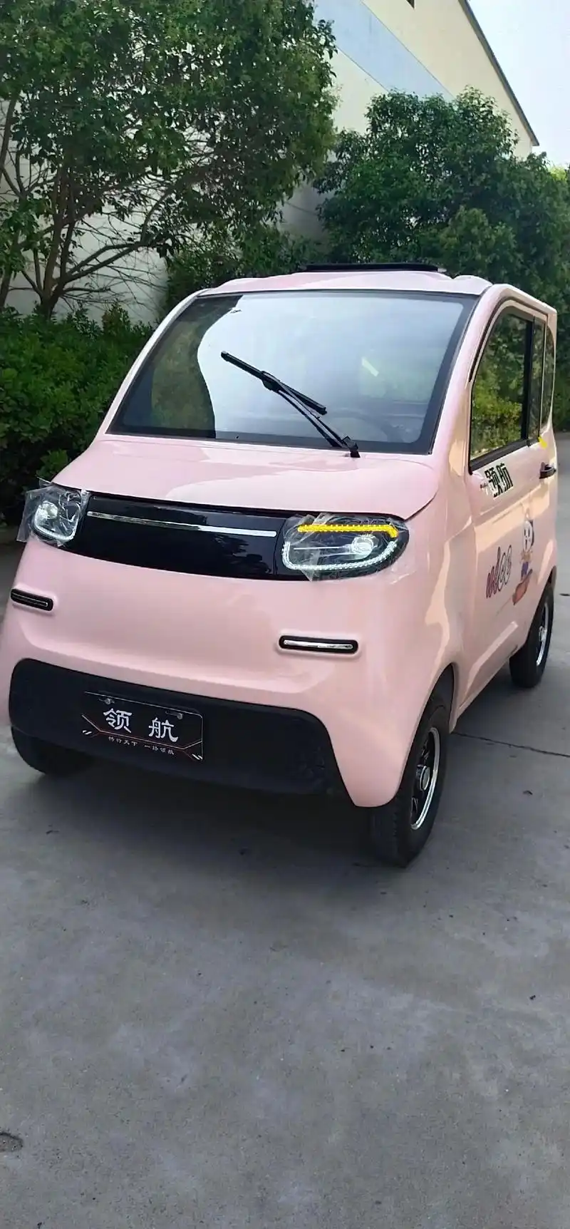 金箭.云朵#接送孩子上下学代步车 #适合女生代步通勤的小型车 - 抖音