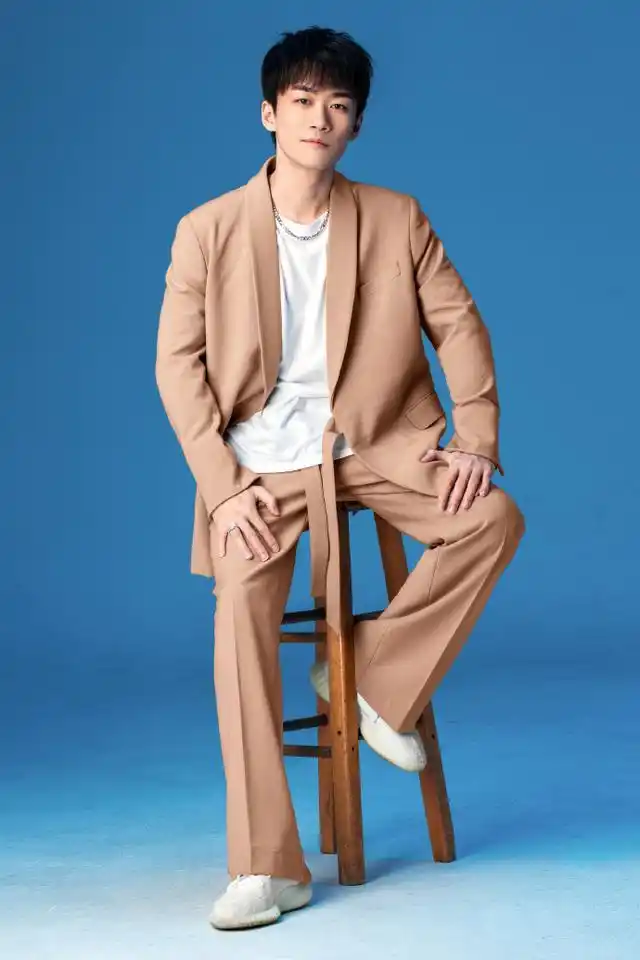 和平精英不求人七夕再爆帅照网友这次真的是颜值主播了