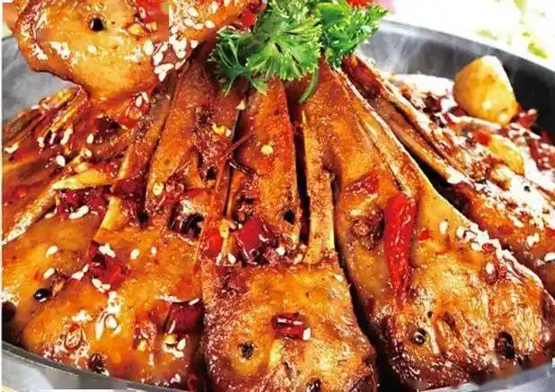干锅鸭头麻辣上头仅599元享门市价172元辣k黑鸭干锅3人餐