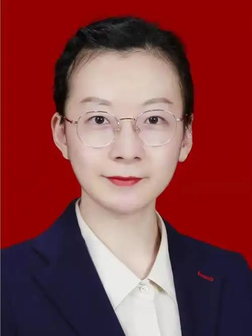 盘点高颜值90后女官员,毕业于清华,北大等学府,能力与官职相匹