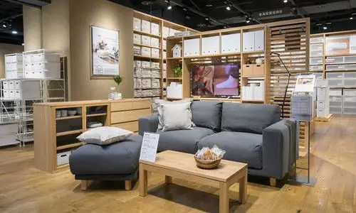 考量到搬迁的居民对住宅装潢及家具选购需求,muji无印良品台中门市