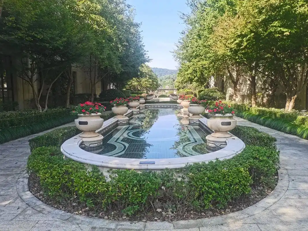 杭州十大豪宅之一绿城云栖玫瑰园