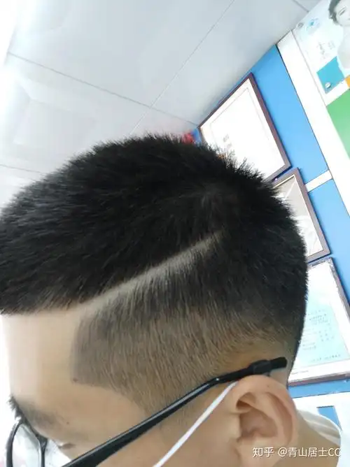 求一波男生寸头刻痕推荐? - 知乎
