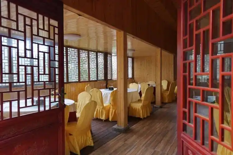 小木屋住宿 农家小院,品茶,打牌,晒太阳,安逸